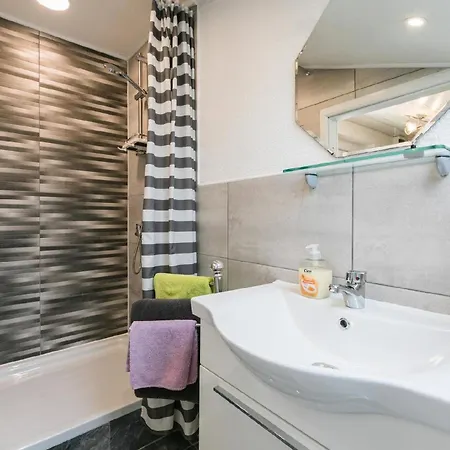 Apartment Ferienwohnung Fuer 4 Personen Ca 40 Qm In Crikvenica, Kvarner Bucht Und Umgebung - B48590 Crikvenica